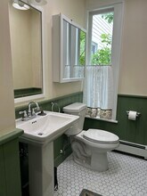 650 Van Wagner Rd, Unit 650A in Poughkeepsie, NY - Foto de edificio - Building Photo