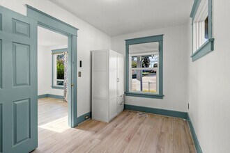 1011 S Prospect St in Tacoma, WA - Building Photo - Building Photo