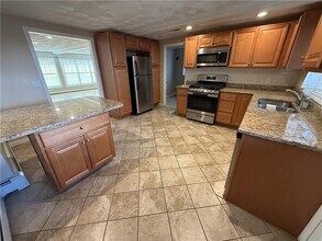 24 Apulia St in East Providence, RI - Building Photo - Building Photo