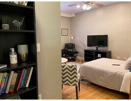 1401 Columbia Rd NW, Unit 208 in Washington, DC - Building Photo