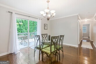 3211 Flamingo Dr in East Point, GA - Building Photo - Building Photo