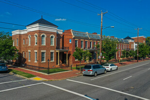 1612-1628 W Cary St Apartments