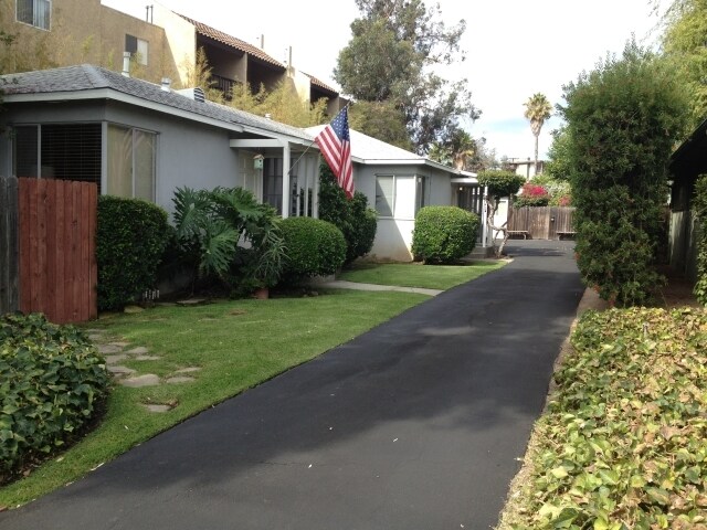 429 Garfield Ave in South Pasadena, CA - Foto de edificio