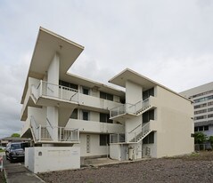 208 Puuhue Pl in Honolulu, HI - Building Photo