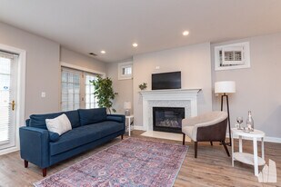 618 W Oakdale Ave, Unit 1 in Chicago, IL - Building Photo