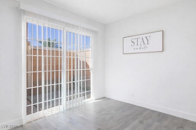 property at 5128 Garden Ln