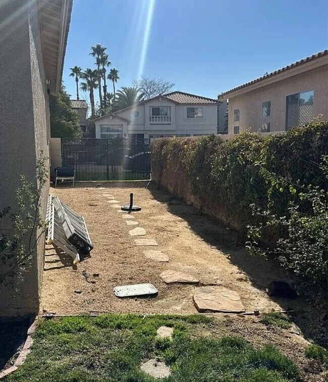 2816 Via Bel Mondo St in Henderson, NV - Building Photo - Building Photo