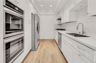 2646 Vista Del Oro in Newport Beach, CA - Building Photo - Building Photo