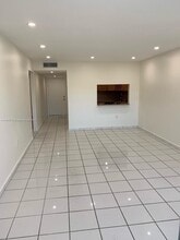 1555 W 44th Pl in Hialeah, FL - Building Photo - Building Photo