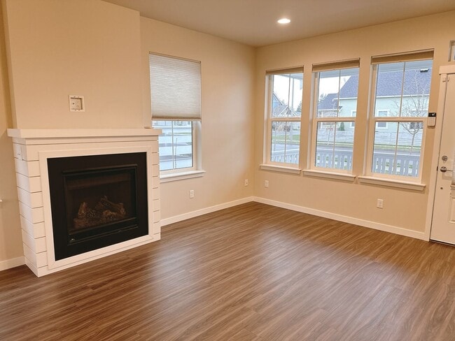 4776 Spring Brook St in Bellingham, WA - Building Photo - Building Photo