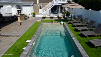 304 Arnold Ave in Point Pleasant Beach, NJ - Building Photo