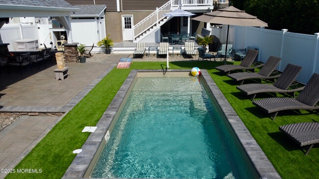 property at 304 Arnold Ave