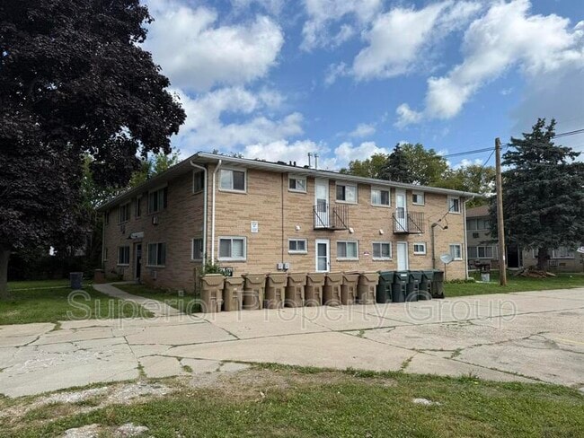 property at 1723 Blossom Ln