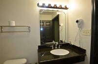 1025 Swanson St photo'