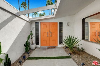 1155 E Mesquite Ave in Palm Springs, CA - Building Photo - Building Photo