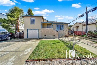 2420 Alameda St in Vallejo, CA - Building Photo - Building Photo
