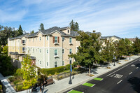 1035 N Fairoaks Ave in Sunnyvale, CA - Foto de edificio - Primary Photo