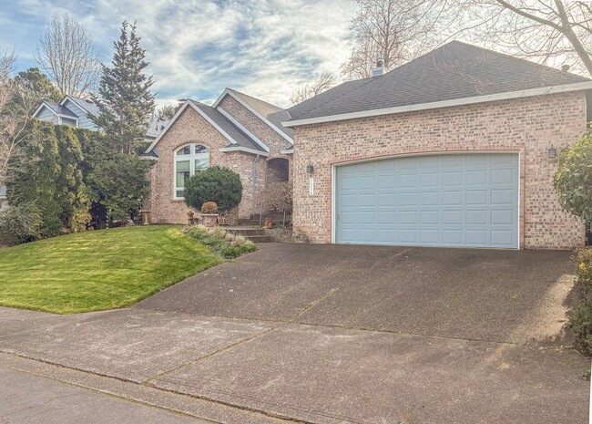 7098 SW Arranmore Way in Portland, OR - Building Photo - Building Photo