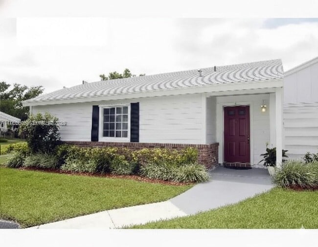 property at 13775 SW 149th Cir Ln