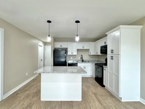 Hidden Pointe Apartments in Baton Rouge, LA - Building Photo - Building Photo