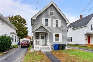 99 William St in Manchester, NH - Building Photo