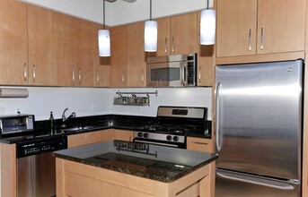 2301 Champlain St NW, Unit 110 in Washington, DC - Building Photo - Building Photo