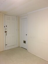 8718 31st Ave, Unit 1 BR Apt w/ Utilities in East Elmhurst, NY - Building Photo - Building Photo