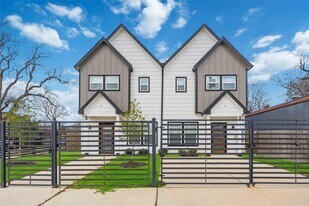 6130 Conley St in Houston, TX - Building Photo