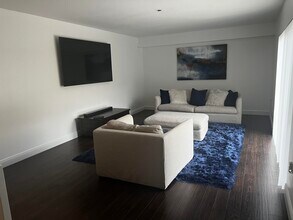 6703 67th Way in West Palm Beach, FL - Building Photo - Building Photo