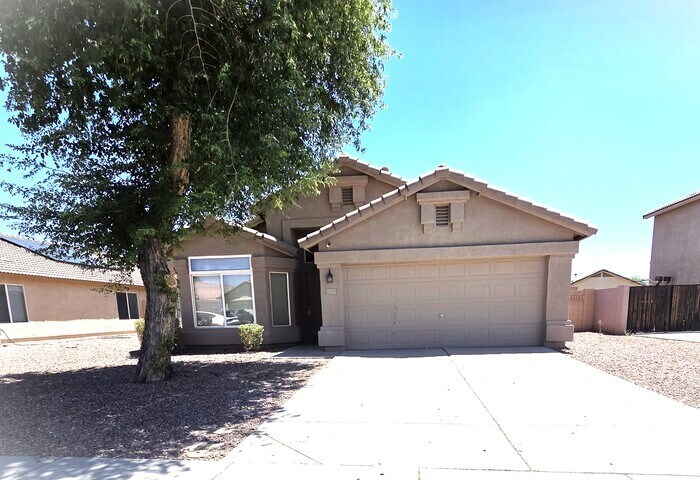 12909 W Monterey Way in Avondale, AZ - Building Photo