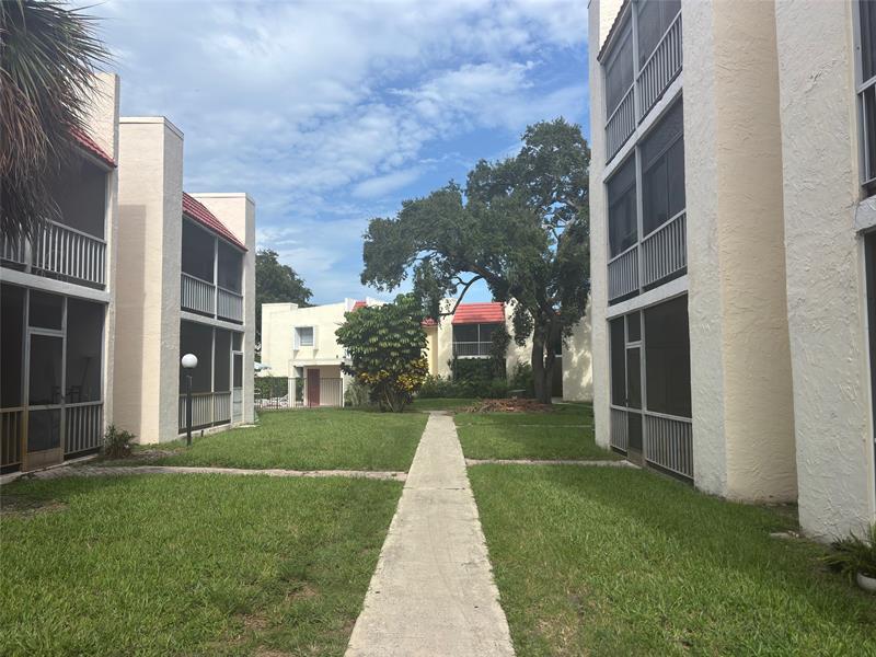 618 NW 13th St in Boca Raton, FL - Building Photo