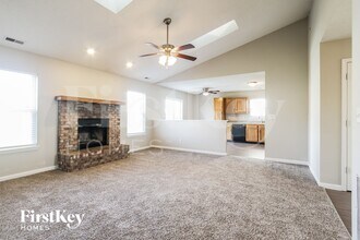 7604 Wood Stream Dr in Indianapolis, IN - Foto de edificio - Building Photo