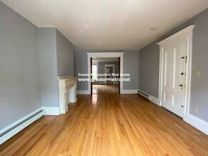 532 E 4th St, Unit 1 in Boston, MA - Building Photo - Building Photo