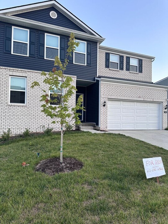 7616 Fair Ln in Louisville, KY - Building Photo