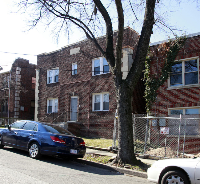 5404 1st Pl NW in Washington, DC - Building Photo - Building Photo