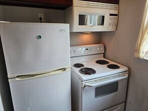 1714 Crowder Rd in Tallahassee, FL - Foto de edificio - Building Photo