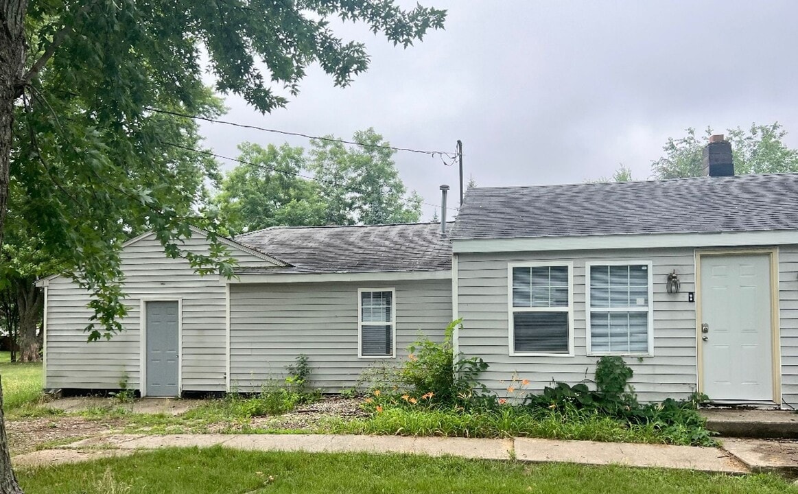 921 Edison St in Kalamazoo, MI - Building Photo