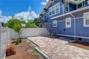 713 N Newport Ave in Tampa, FL - Building Photo