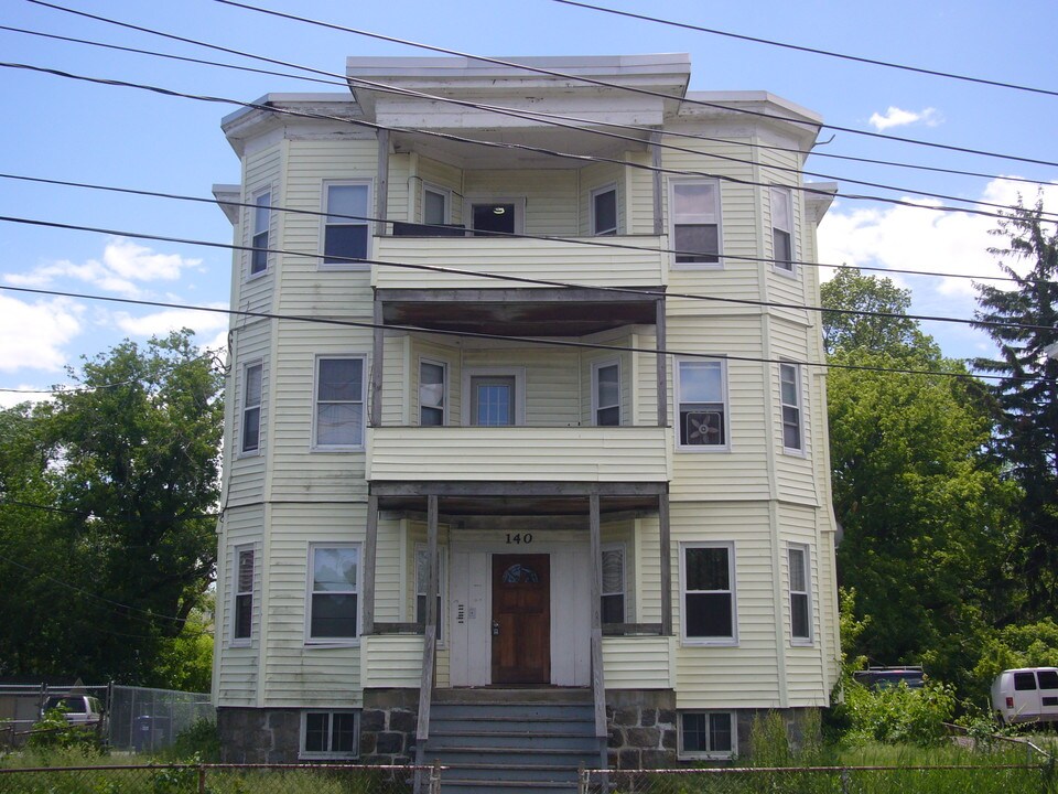 140 Callender St in Boston, MA - Building Photo