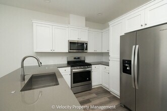 2557 NE Purcell Blvd in Bend, OR - Building Photo - Building Photo