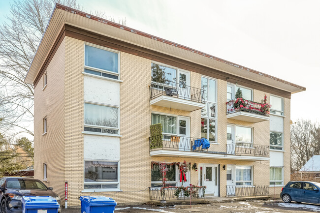 39 De La Morandiere Rue in Québec, QC - Building Photo - Building Photo