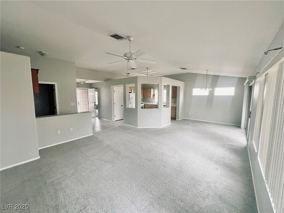 480 Elm Crest Pl in Henderson, NV - Building Photo