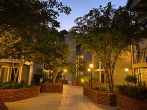 635 Granville Ct, Unit 635 in Atlanta, GA - Building Photo - Building Photo