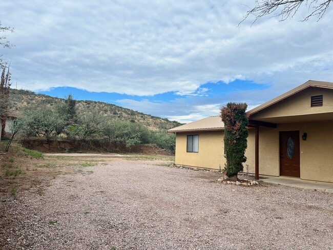 428 Paseo Flamenco in Rio Rico, AZ - Building Photo - Building Photo