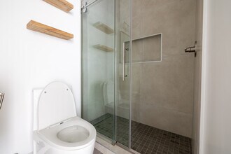 4643 Pickford St in Los Angeles, CA - Building Photo - Building Photo