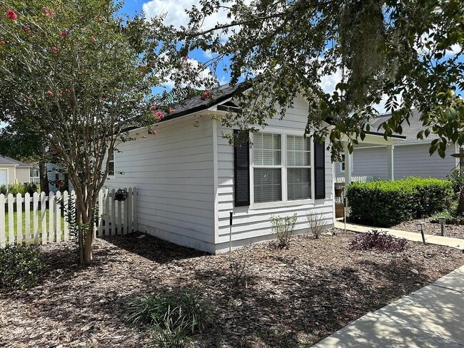 3813 NW 27th St in Gainesville, FL - Building Photo - Building Photo