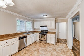 3776 Hilltop Rd SE in Bessemer, AL - Building Photo - Building Photo