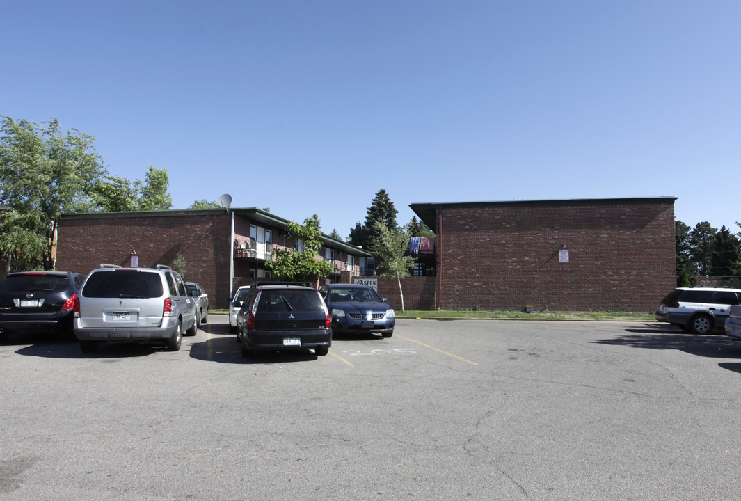 Aspen Apartments in Greeley, CO - Building Photo