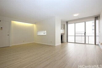 419 Keoniana St in Honolulu, HI - Building Photo - Building Photo