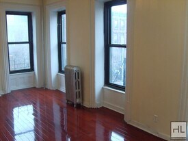GREENE AVENUE / Bed-Stuy Studio, Unit 4 in Brooklyn, NY - Building Photo